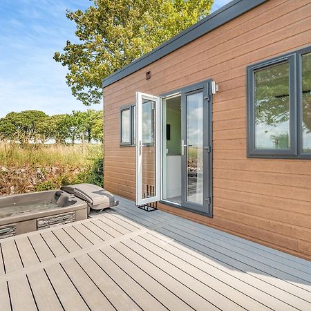 Calvesland Hideaway Hotel Manorbier Bagian luar foto