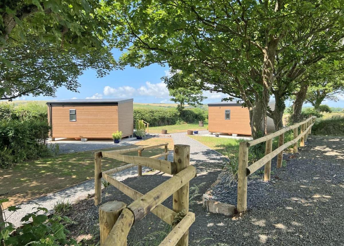 Calvesland Hideaway Hotel Manorbier Bagian luar foto